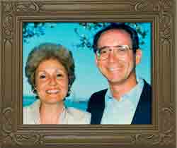 photo - group: Gloria and Ken Wapnick - square frame